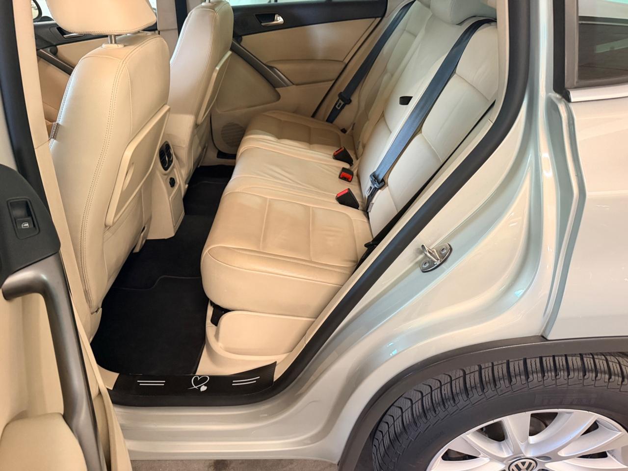 Volkswagen Tiguan 2.0 TDI DPF 4MOTION tiptronic Sport & Style