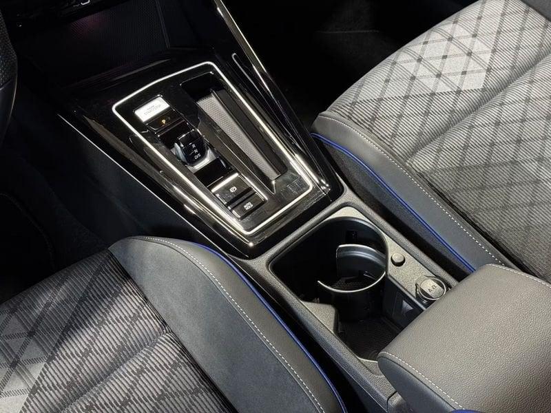 Volkswagen Golf Golf 2.0 TDI 150 CV DSG SCR R-Line LED CAMERA ACC