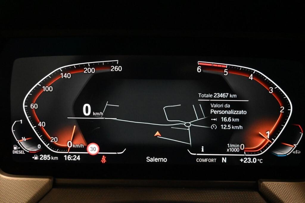 Bmw 116 116D 6M BUSINESS ADVANTAGE ( FARI LED - COCKPIT PDC NAVI MIRROR CRUISE ) KM 23000