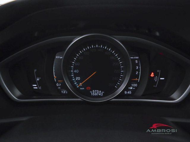 VOLVO V40 D2 R-design