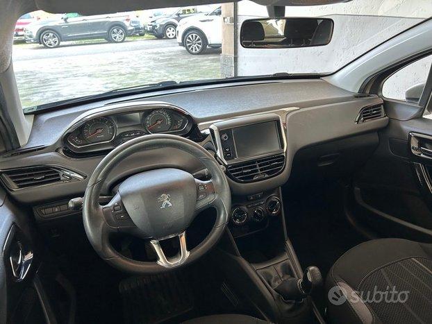 PEUGEOT 208 PureTech 82 5 porte Allure