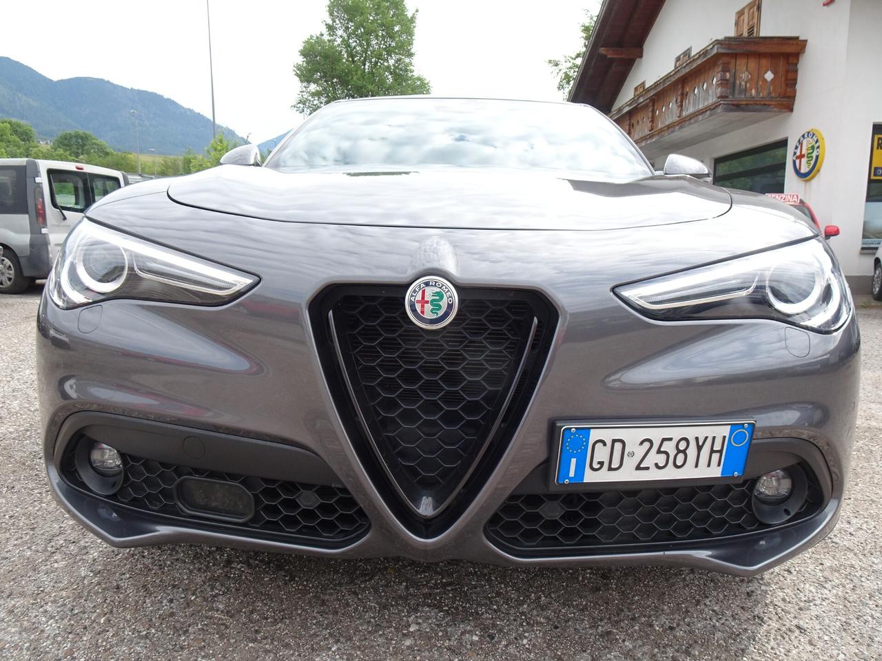 Alfa Romeo Stelvio 2.2 Turbodiesel 210 CV AT8 Q4 Veloce