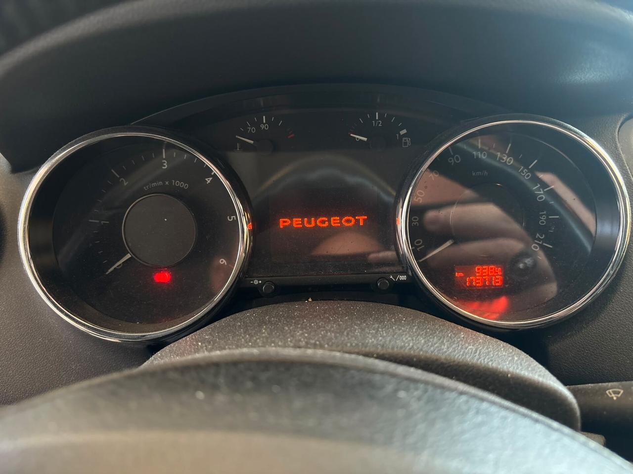 Peugeot 5008 1.6 HDi 112CV Allure