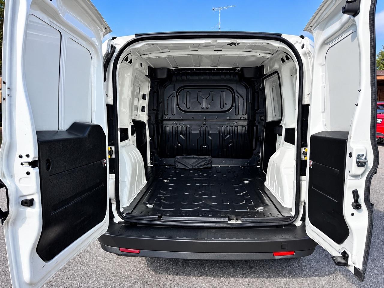 FIAT Doblò 1.6 MJT 105CV S&S PC-TN Cargo EURO 6