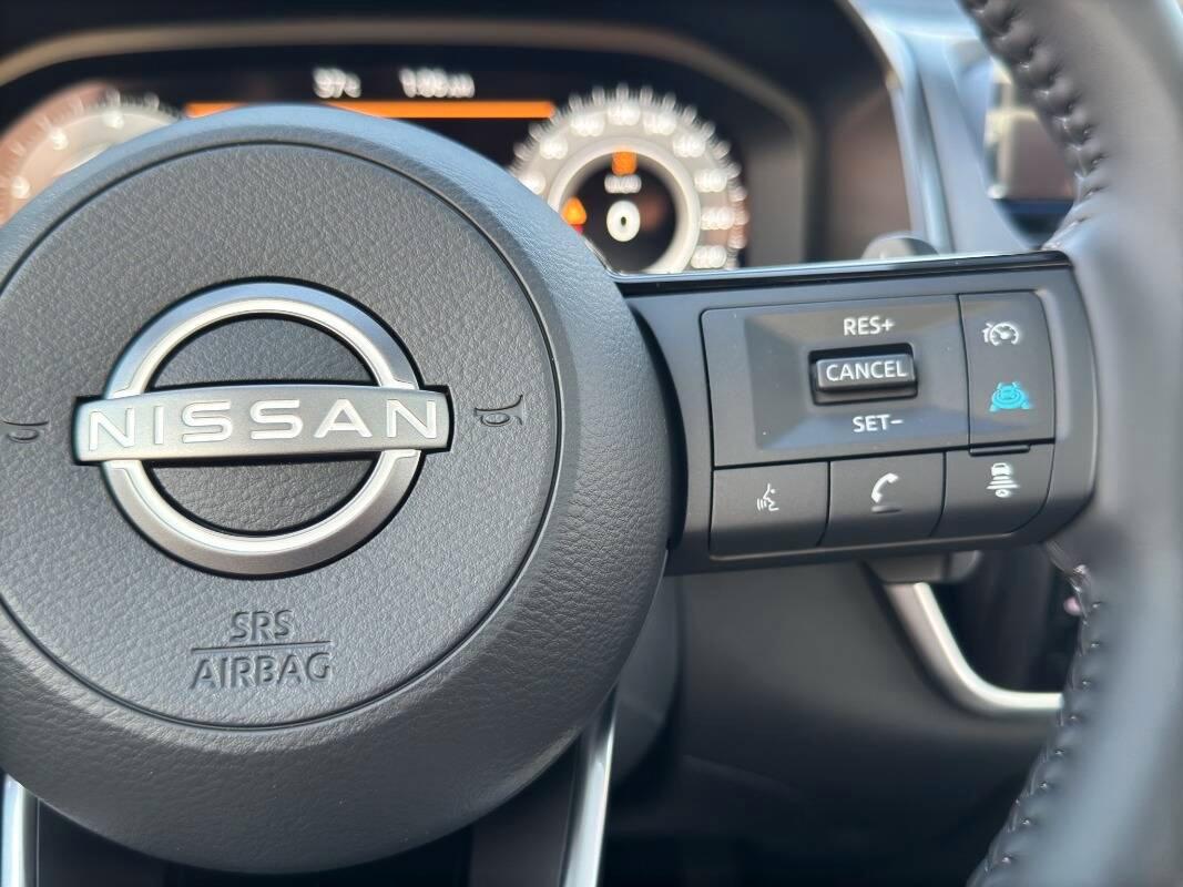 Nissan Qashqai Km0 1.3 mhev N-Connecta 2wd 158cv AUTO TETTO PANOR