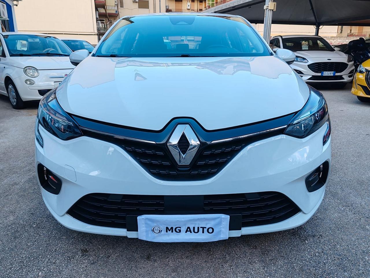 RENAULT CLIO 1.6 E-TECH HYBRID