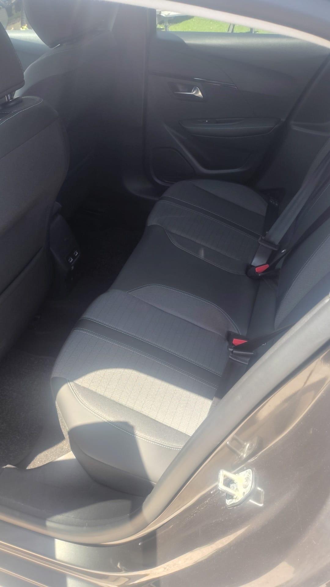 Peugeot 208 PureTech 130 Stop&Start EAT8 5 porte GT-line