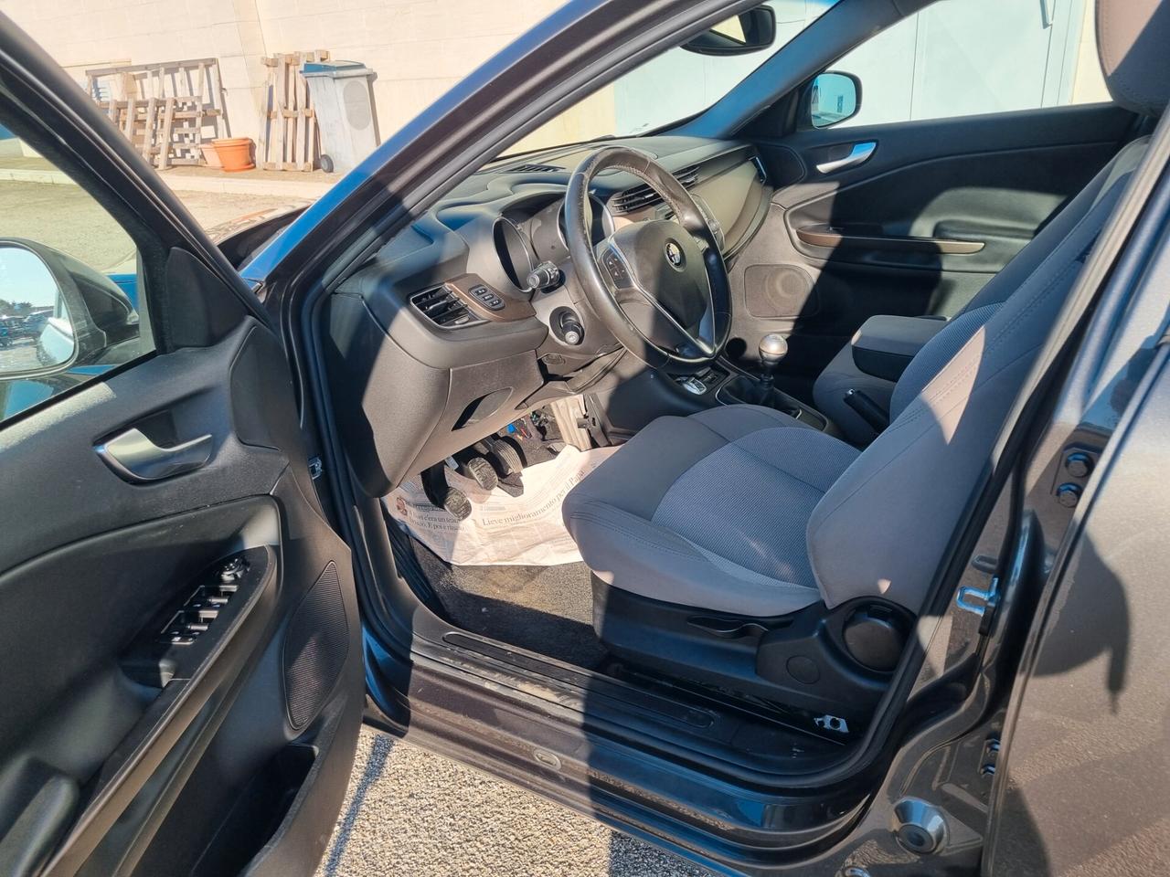 Alfa Romeo Giulietta 1.4 Turbo 120 CV GPL Distinctive