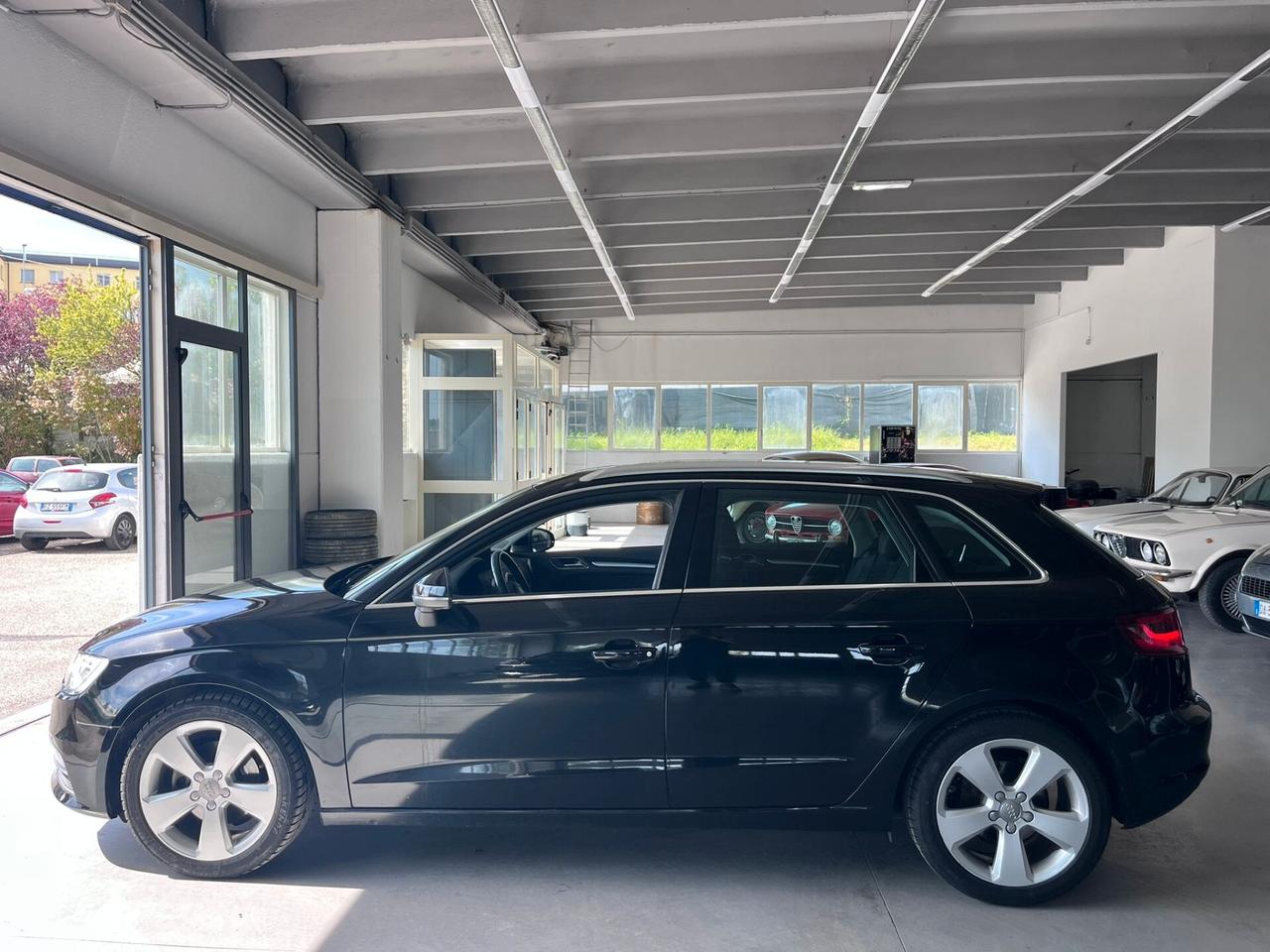 Audi A3 SPB 1.6 TDI clean diesel Ambition