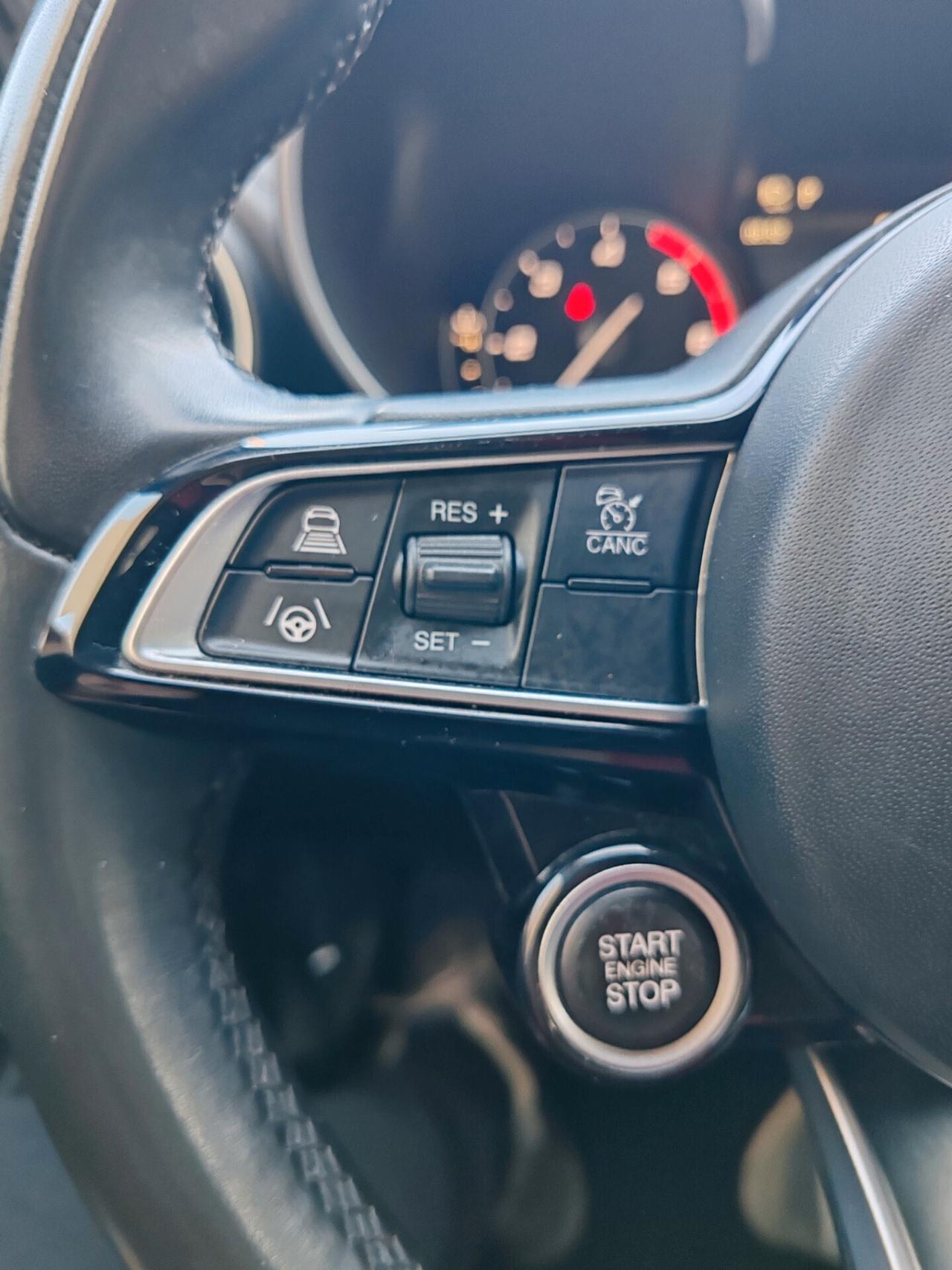 Alfa Romeo Giulia 2.2 TD AT8 190cv Ti