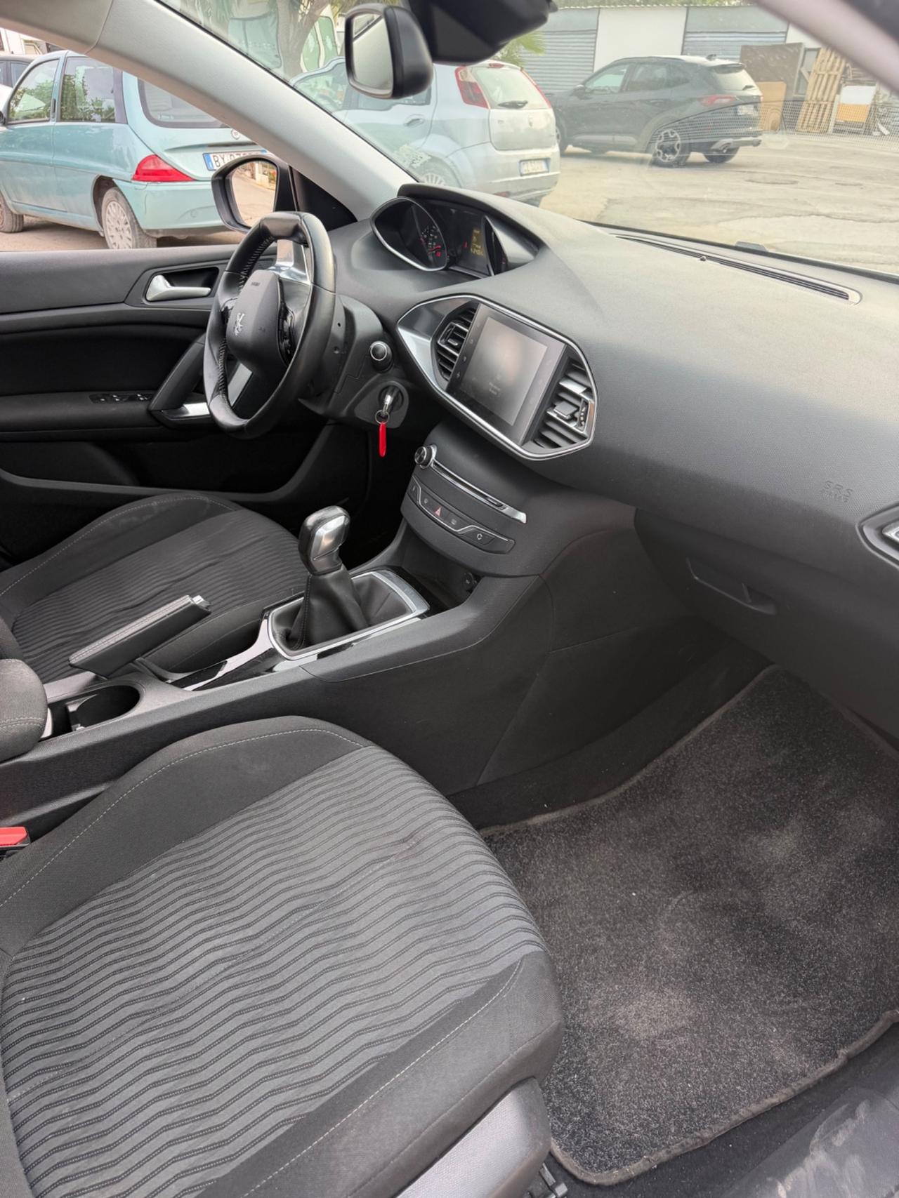 Peugeot 308 BlueHDi 100 S&S SW Business
