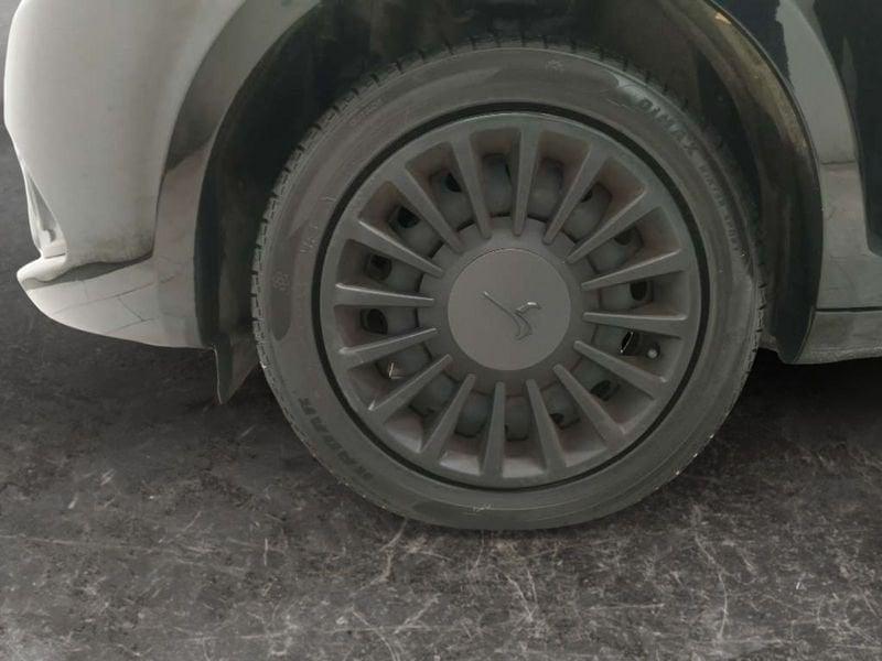 Lancia Ypsilon 1.0 firefly hybrid Silver s&s 70cv