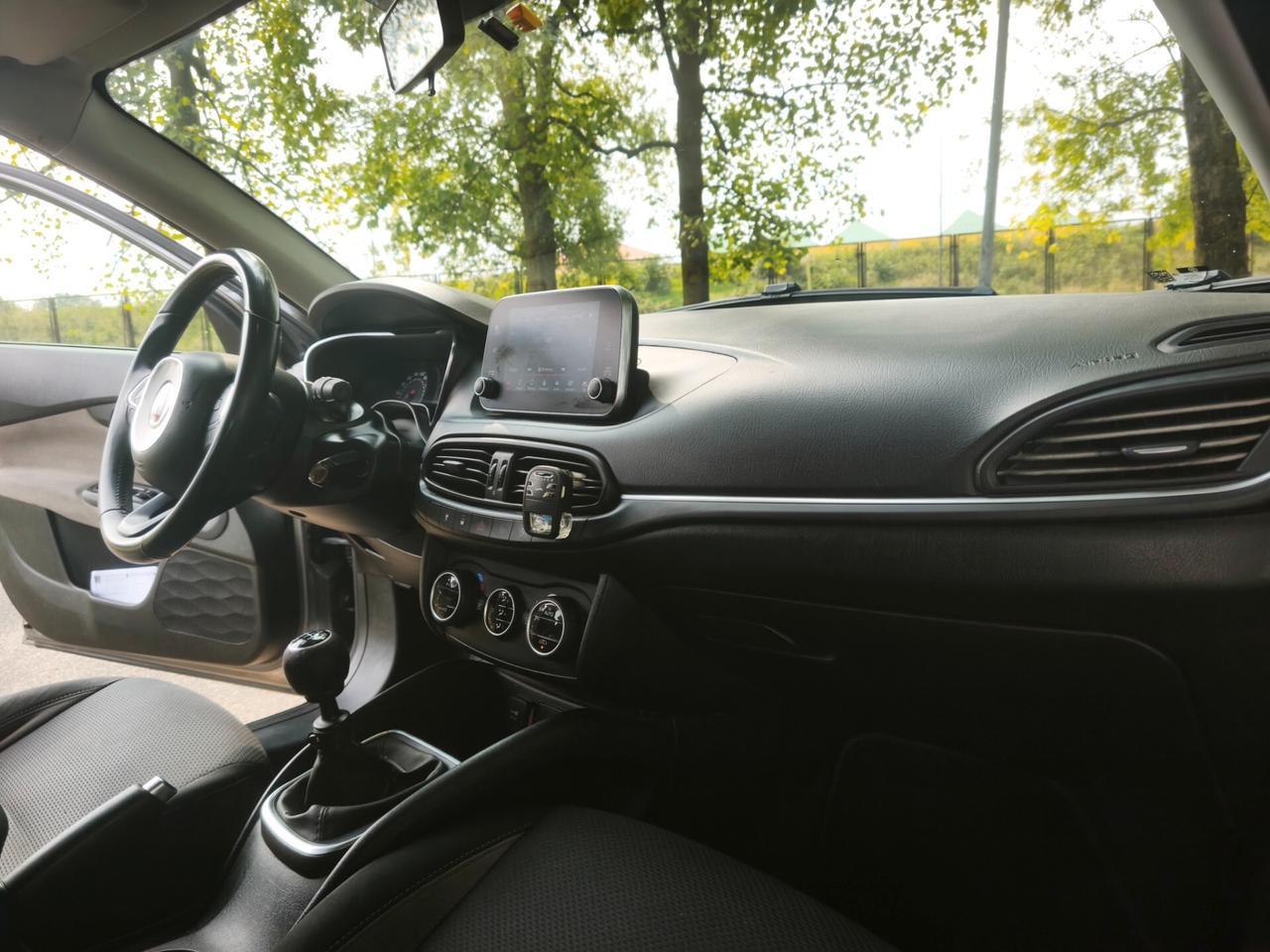 Fiat Tipo 1.6 Mjt SW Lounge 2017 euro6