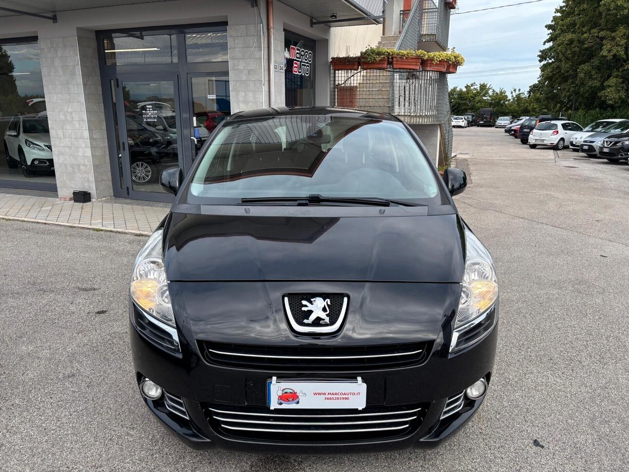 Peugeot 5008 1.6 Diesel 7 Posti Neopatentati