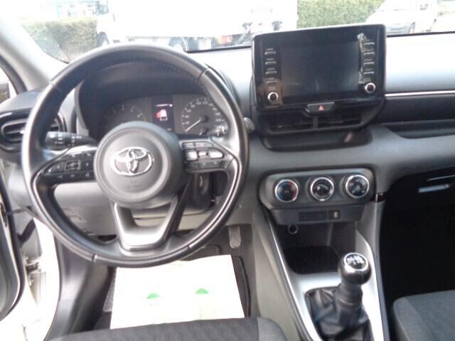 Toyota Yaris 1.0 5 porte Active OK NEOPATENTATI NO VINCOLO DI FINANZIAMENTO