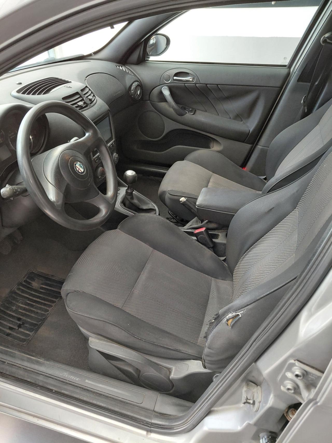 Alfa Romeo 147 1.9 JTD (120) 5 porte Progression