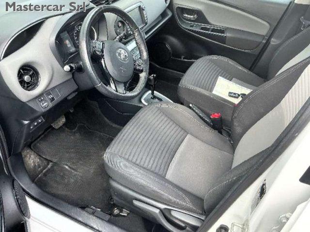 TOYOTA Yaris Yaris III 2017 5p 1.5h Business - FS788MF