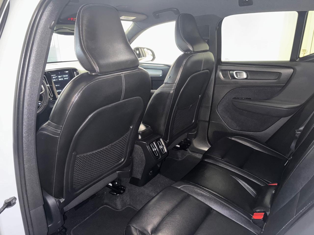 Volvo XC40 D3 GearTronic R-DESIGN |FULL OPTIONAL |