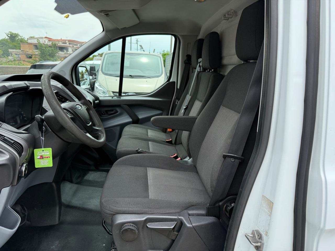 Ford Transit Custom 2.2 Diesel Passo Lungo