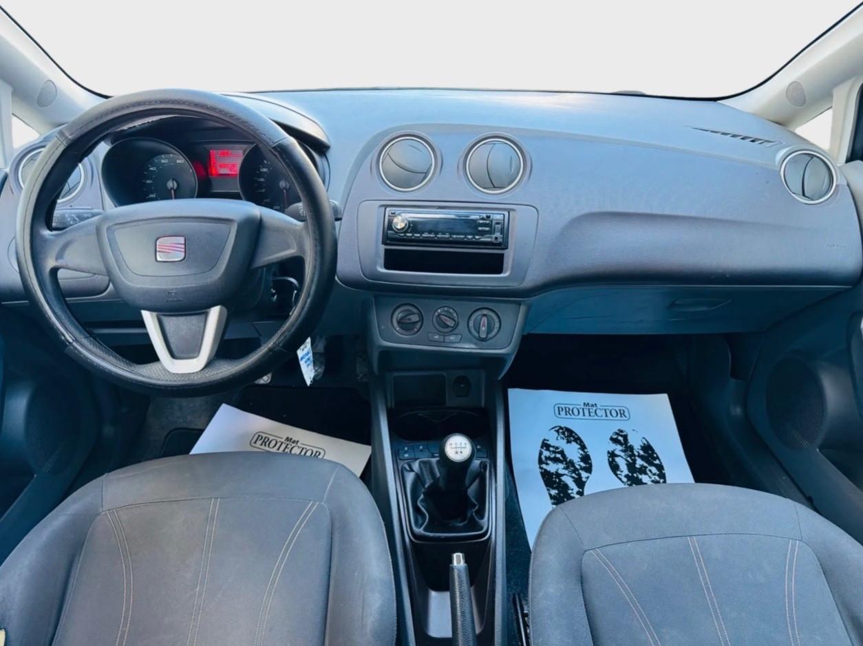 Seat Ibiza 1.2 benzina anno 2012 ottima per neo