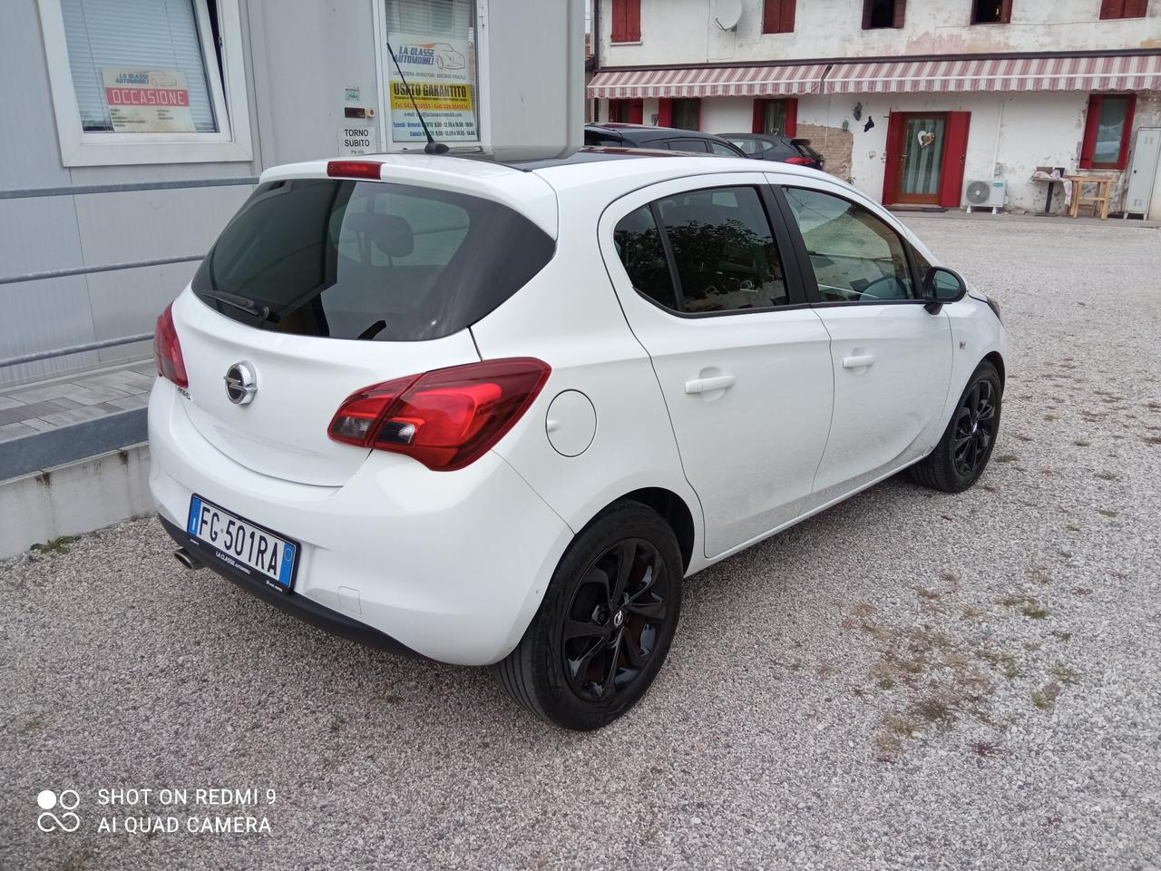 Opel Corsa 1.4 90CV GPL Tech 5 porte b-Color neopatentati