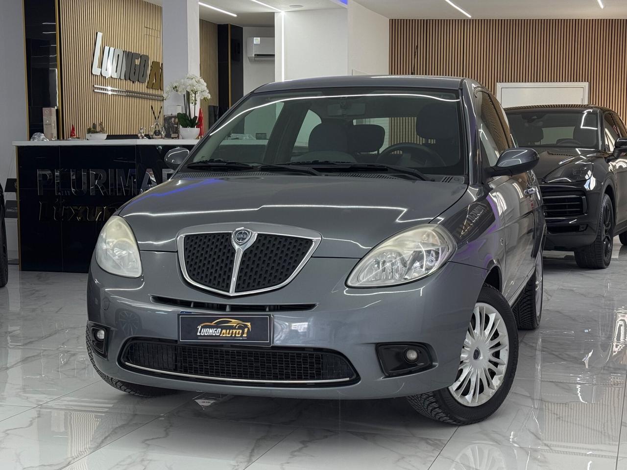 Lancia Ypsilon 1.2 Platino-Unica