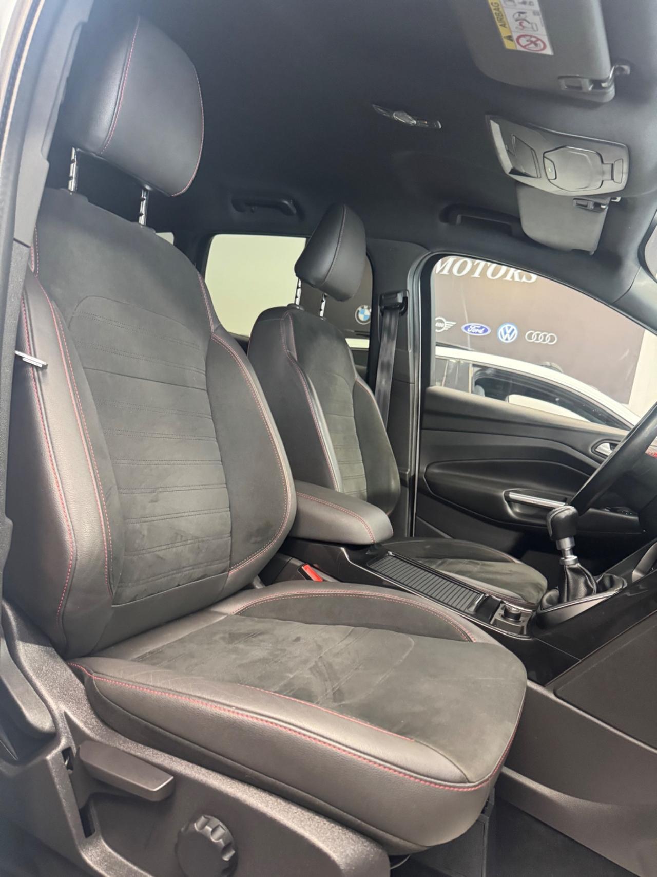 Ford Kuga 1.5 TDCI 120 CV ST-Line