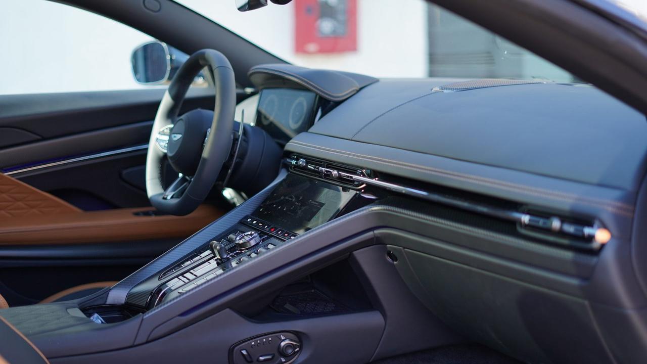 ASTON MARTIN DB12 V8 COUPE 26MY