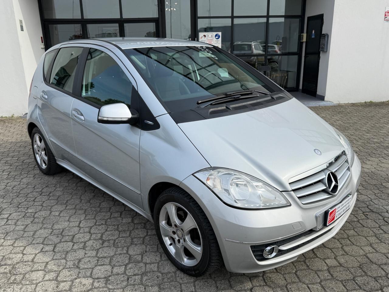 Mercedes-benz A 180 BlueEFFICIENCY Avantgarde