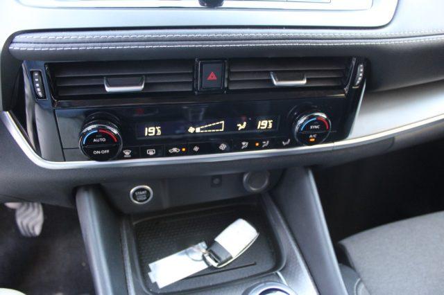 NISSAN Qashqai MHEV 140 CV N-Connecta