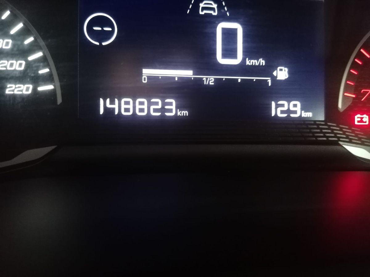 PEUGEOT - 208 - BlueHDi 100 S&S 5p. Active