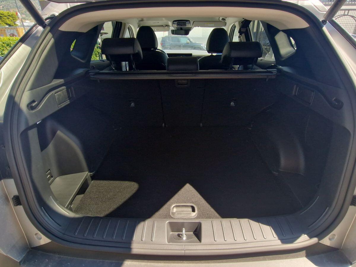 HYUNDAI TUCSON 1.6 CRDI DCT 48V BUSINESS