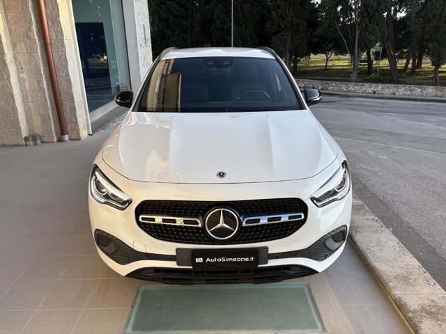 MERCEDES-BENZ GLA 180 d Automatic Sport Plus Pack Night-LUCI AMBIENTE