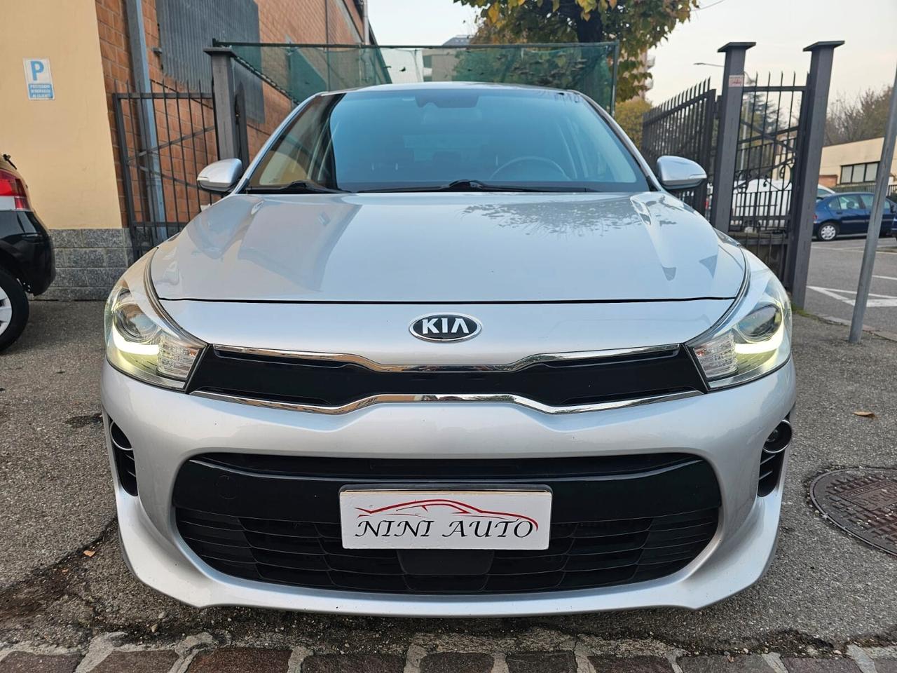 Kia Rio 1.4 CRDi 90cv Cool*Navi*Retrocamera*17*Neopatentati*