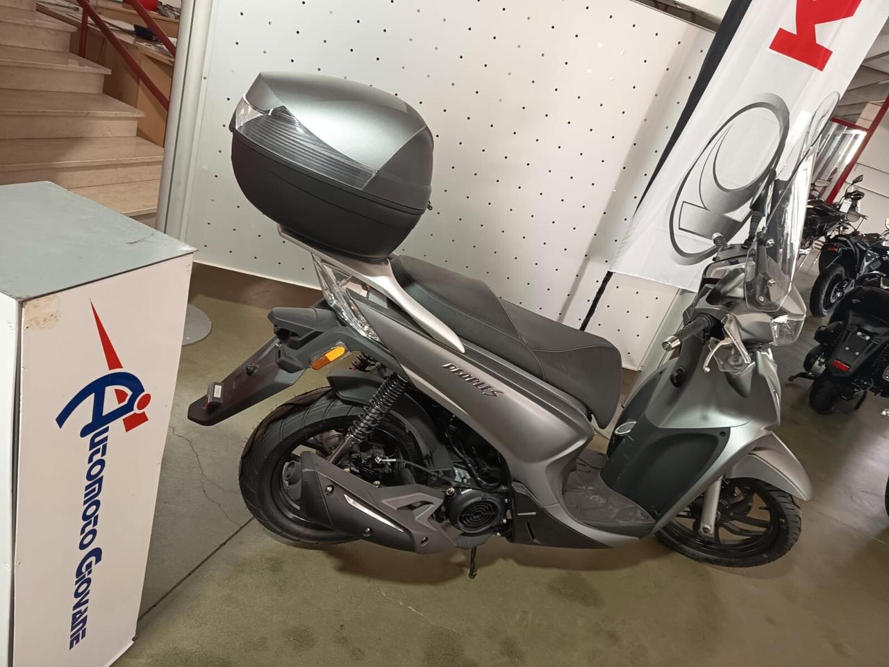 Kymco People 125i € 2.690,00 F.C.