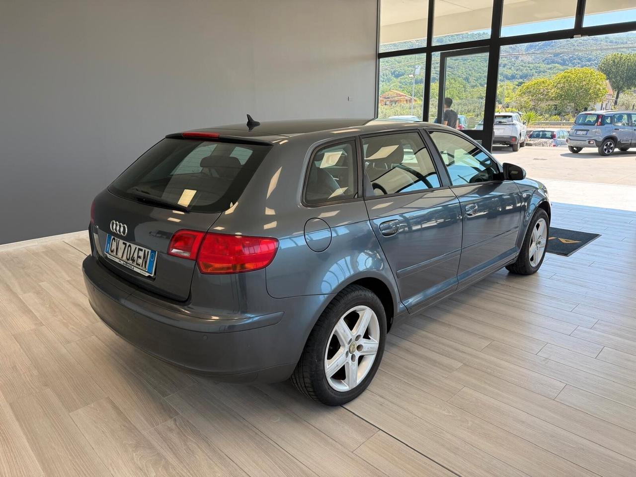 Audi A3 2.0 16V FSI Attraction