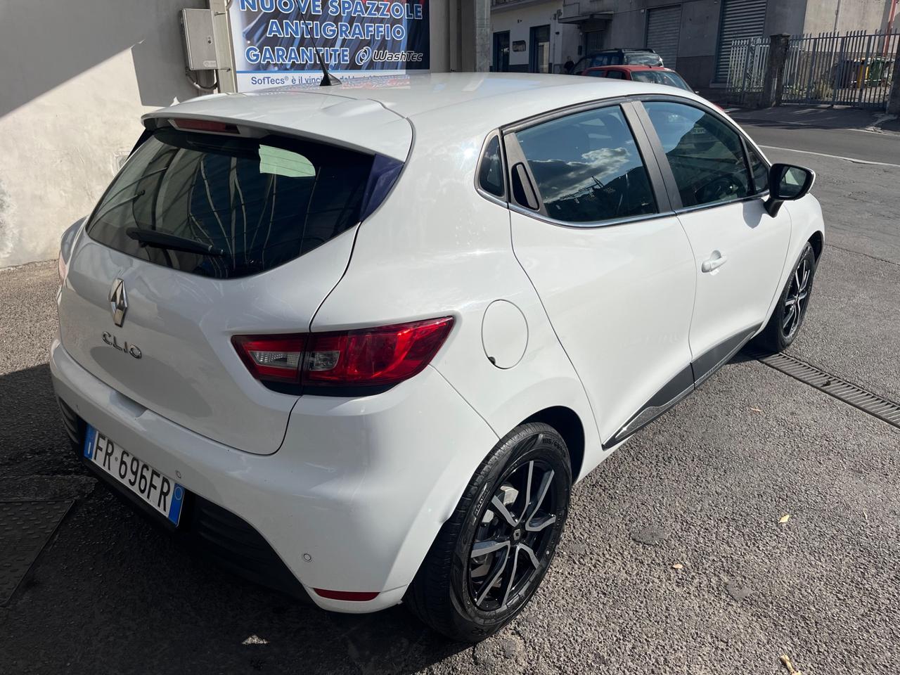 RENAULT CLIO FINE 2018 FULL OPTIONAL A.F.F.A.R.E
