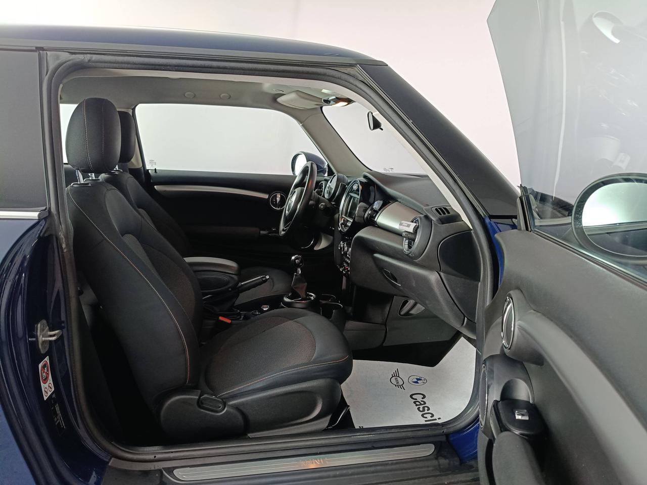 MINI Mini IV F55-F56 2014 - Mini 1.5 One D Business 3p