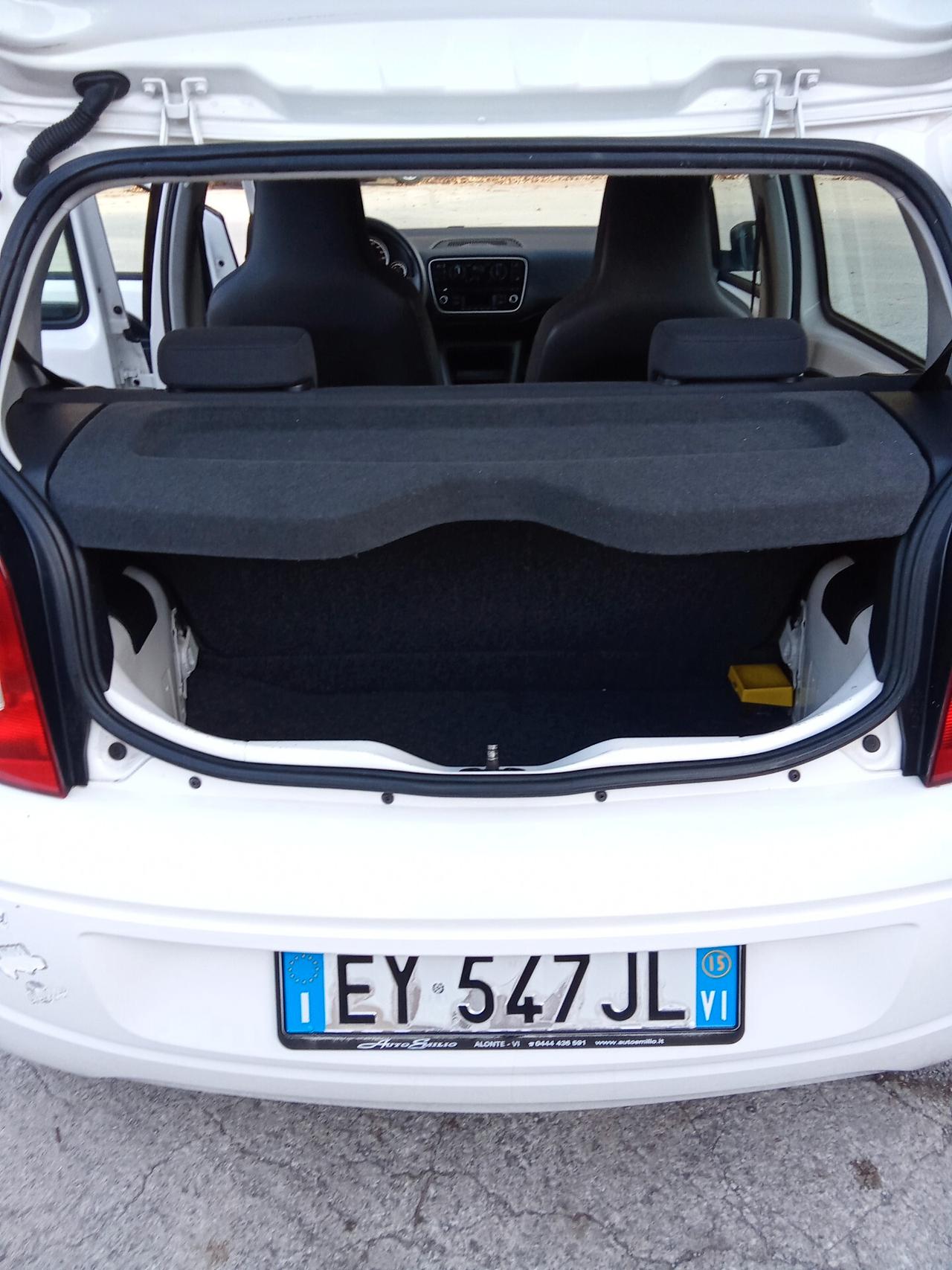 Volkswagen up! 1.0 5p. eco move 015