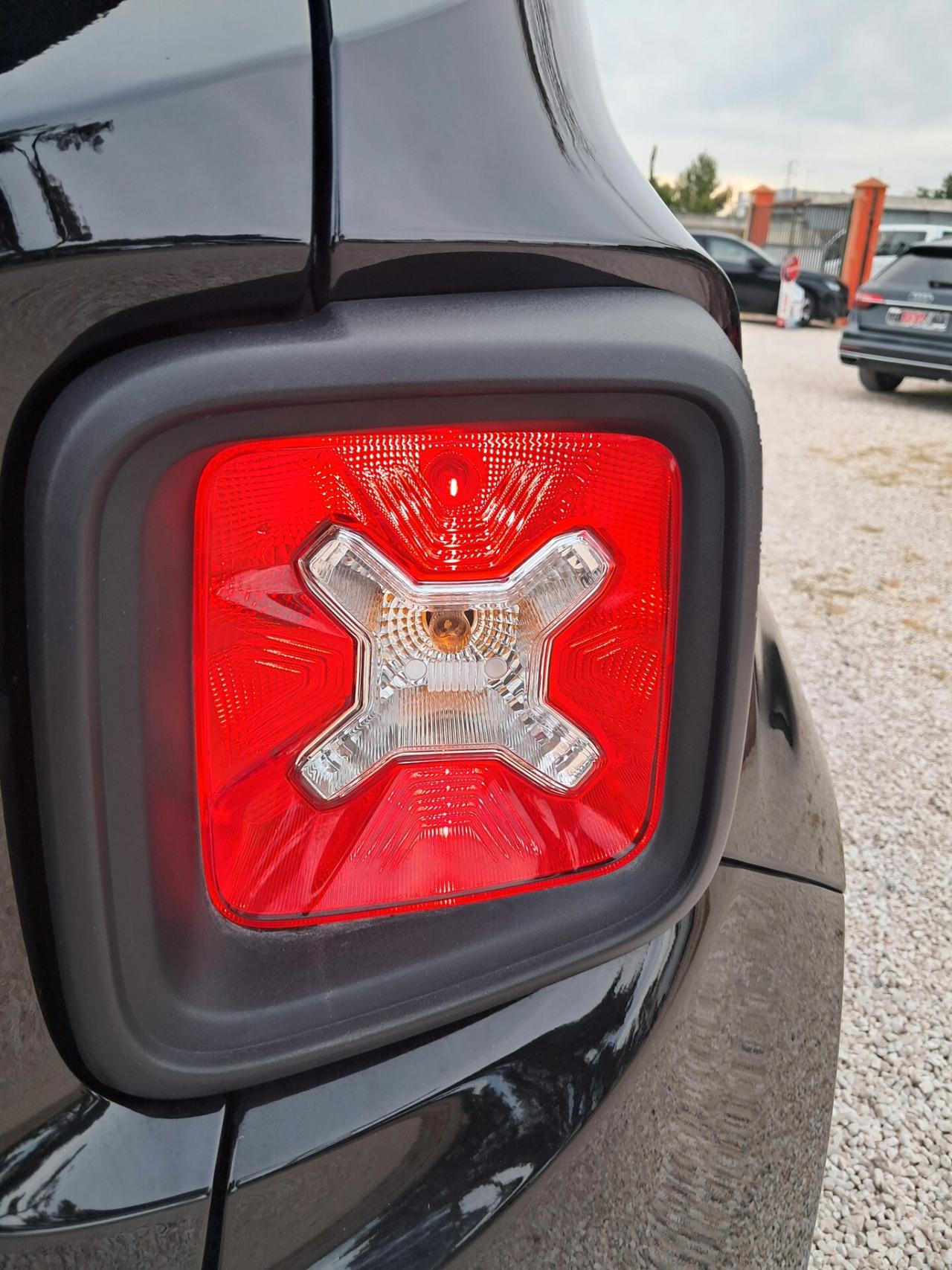 JEEP RENEGADE 1.6 M-JET 130cv-LIMITED* CRUISE-LED *