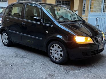 Fiat Idea 1.2 16V BlackLabel
