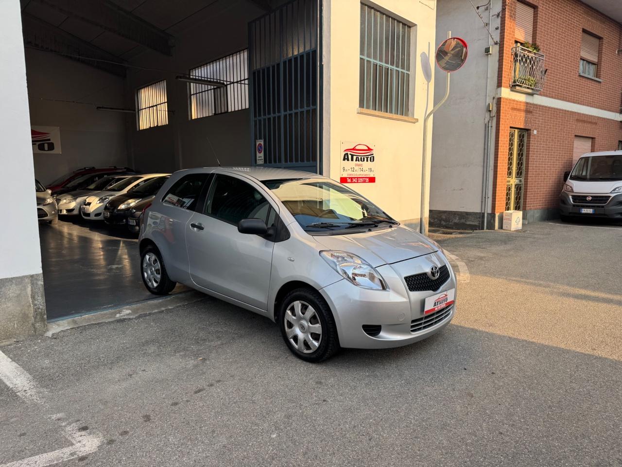 Toyota Yaris 1.0 3 porte