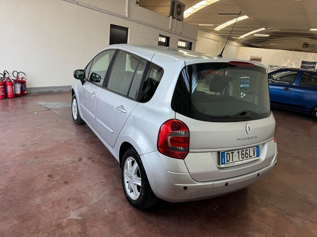 Renault Modus Grand 1.5 dCi 85CV Dynamique