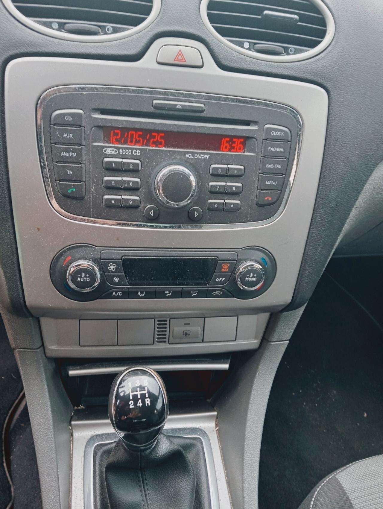 Ford Focus 1.6 TDCi (110CV) 5p. Tit. DPF