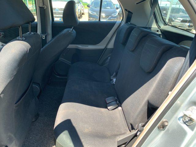 TOYOTA Yaris 1.3 5 porte Sol