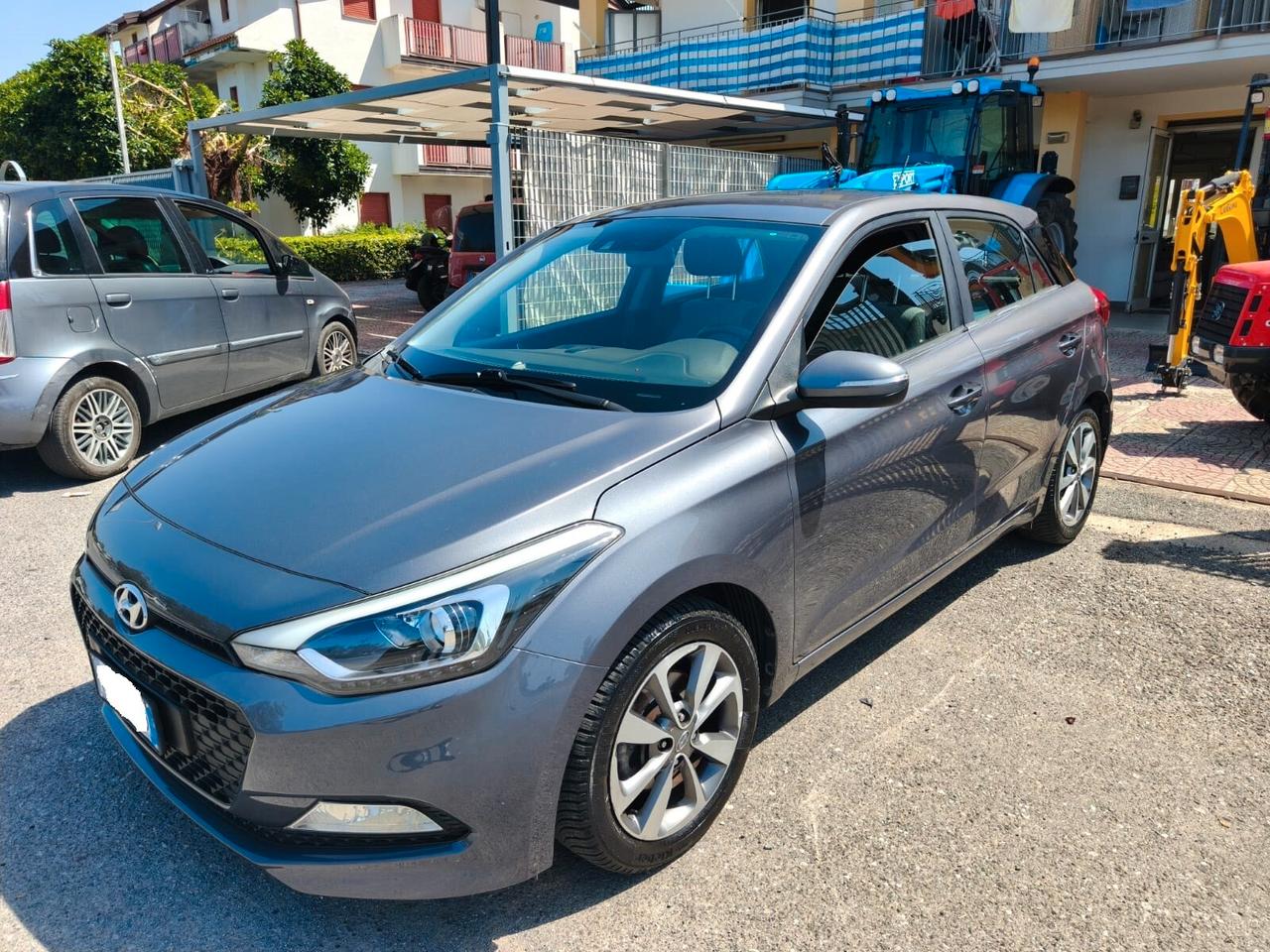 HYUNDAI I20 1.1 CRDI Comfort - 2016