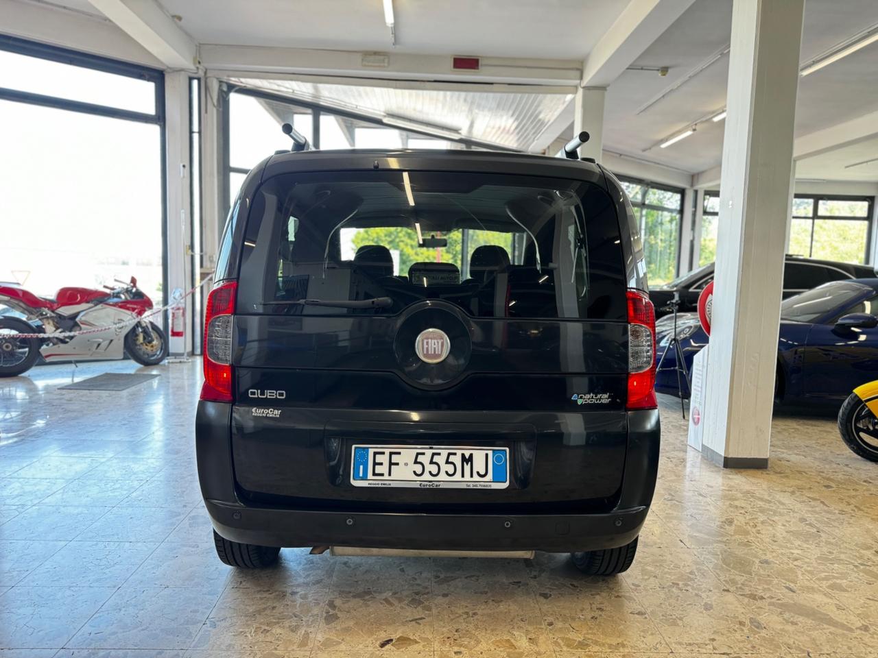 Fiat Qubo 1.4 8V Dynamic Metano 04/2011 Neopatentati