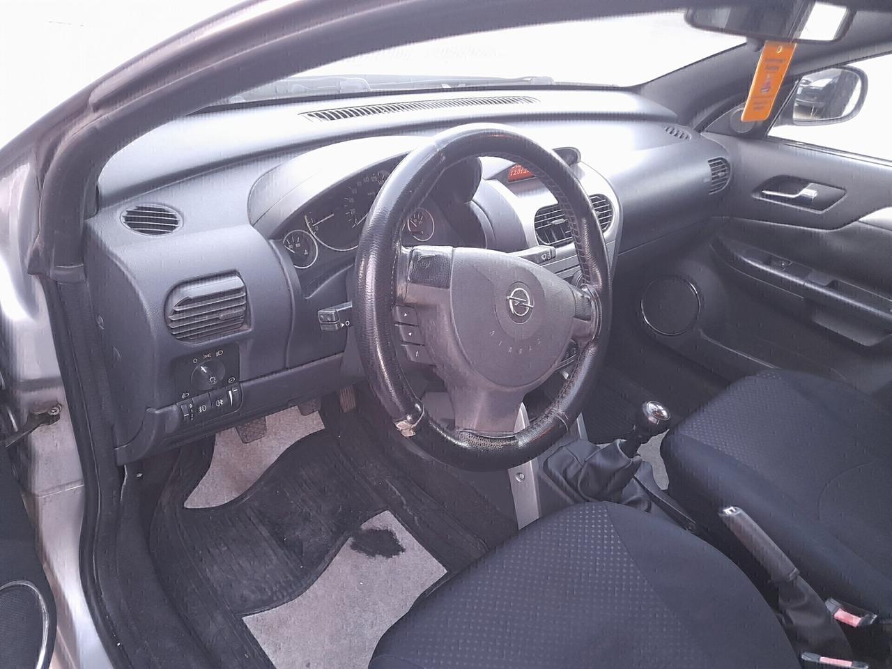 Opel Tigra TwinTop 1.4 16V Enjoy