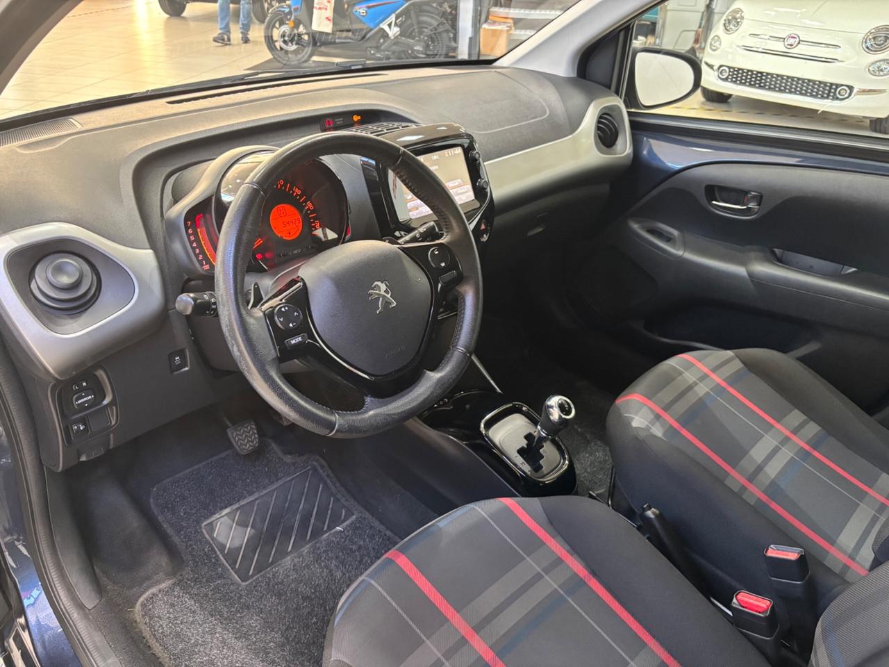 Peugeot 108 VTi 68 ETG 5 porte Allure