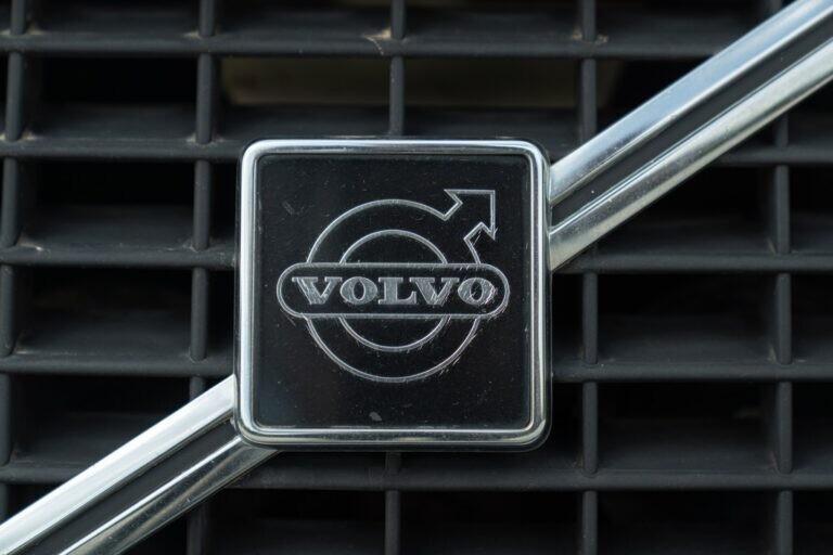 1982 VOLVO 244 GL - VLV00009